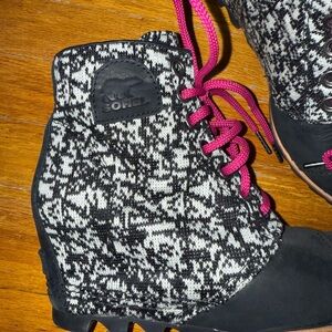 Sorel Black and White Winter Boots with Wedge Heel